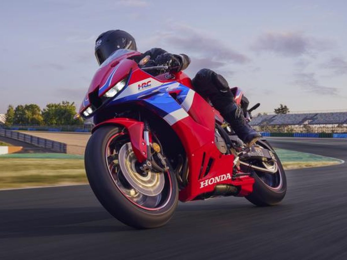2024-CBR600RR_LOCATION_7931_L